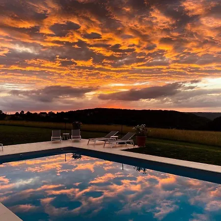 Holiday home Domaine De Cazal - 4 Pers Avec Piscine Au Coeur De 26 Hectares De Nature Preservee *